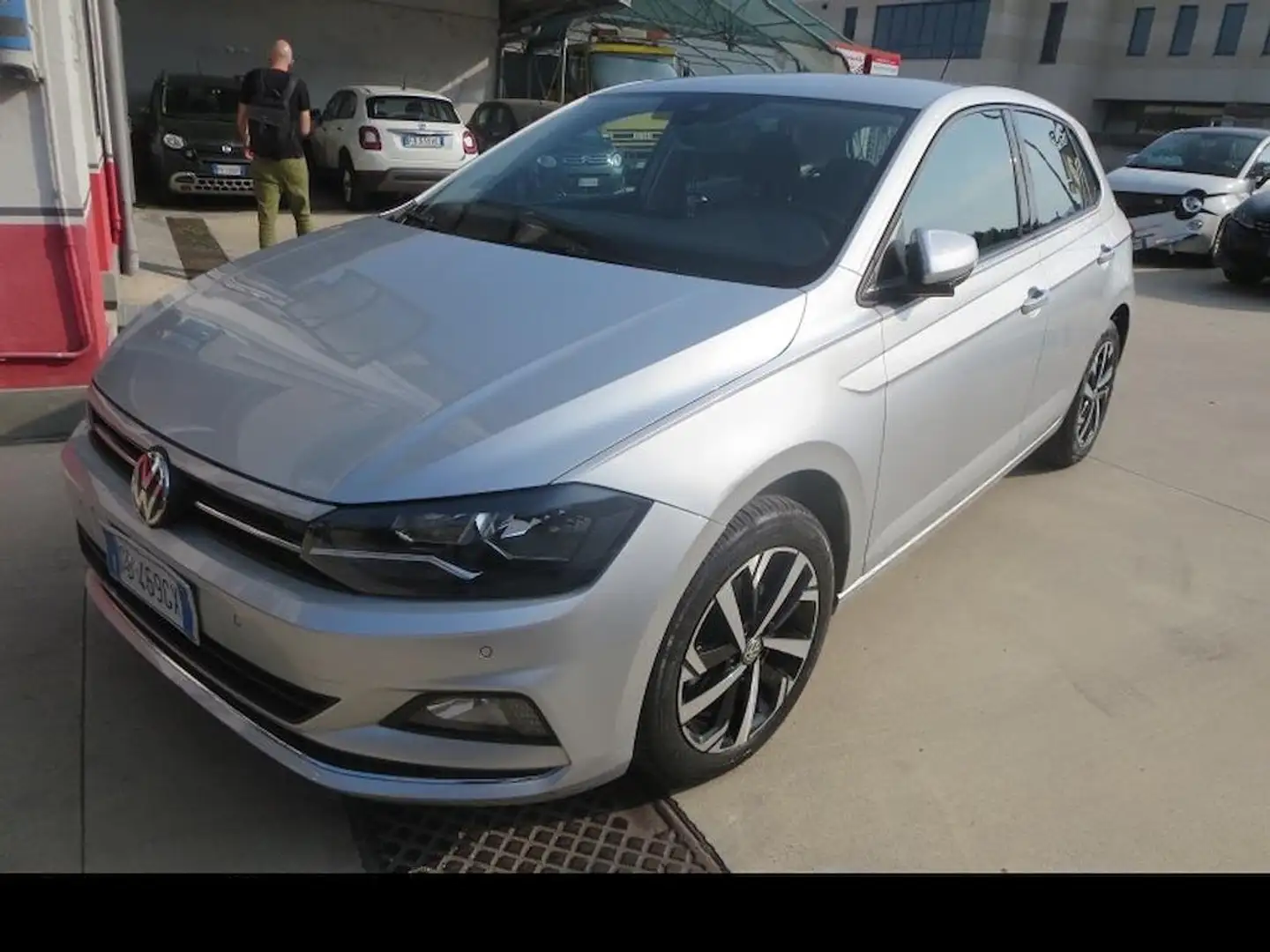 Volkswagen Polo Polo VI 2017 5p 1.6 tdi Highline 95cv dsg  GB469GX Argento - 2