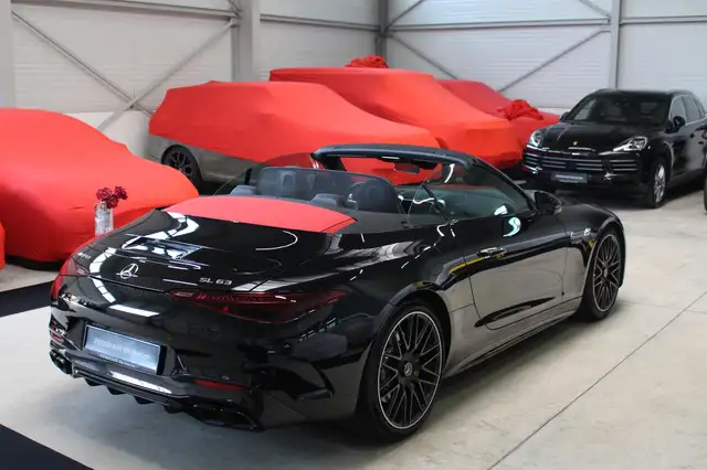 Mercedes-Benz SL view 12