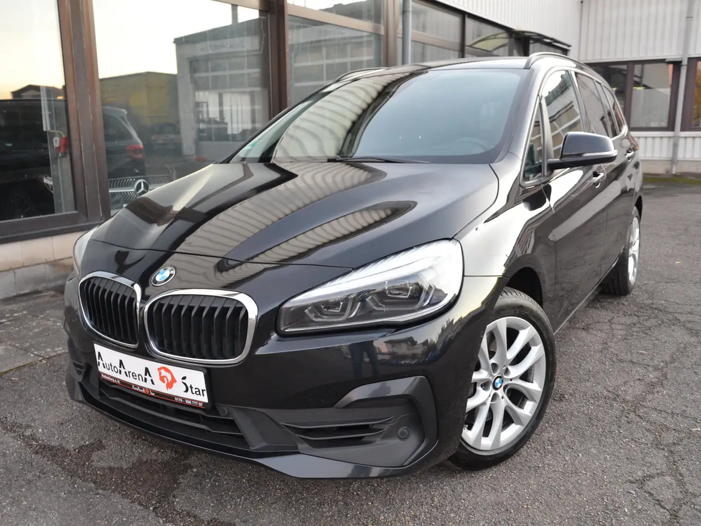 BMW 218 218 d G-Tr Advantage,Alu,LED,Klma,Navi,PDC,Shz,AHK Schwarz - 1