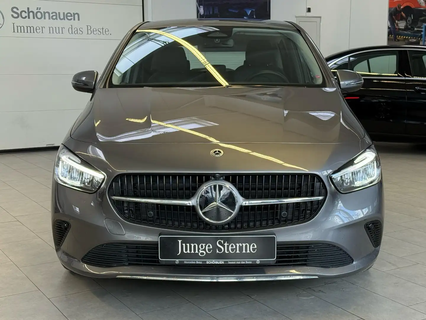 Mercedes-Benz B 200 d PROGRESSIVE DISTRONIC+AHK+CARPLAY Grau - 2