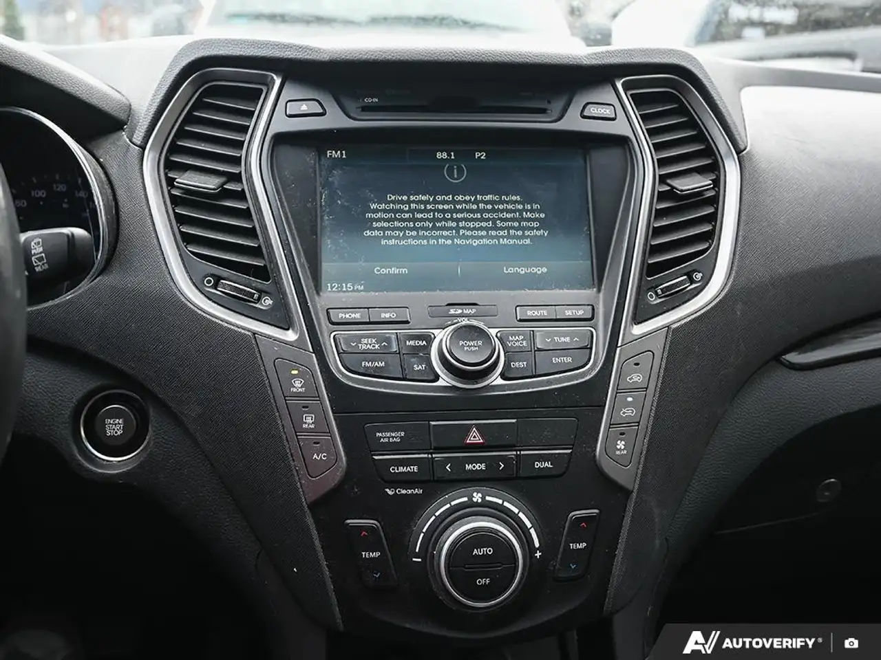 Hyundai SANTA FE photo Hyundai SANTA FE