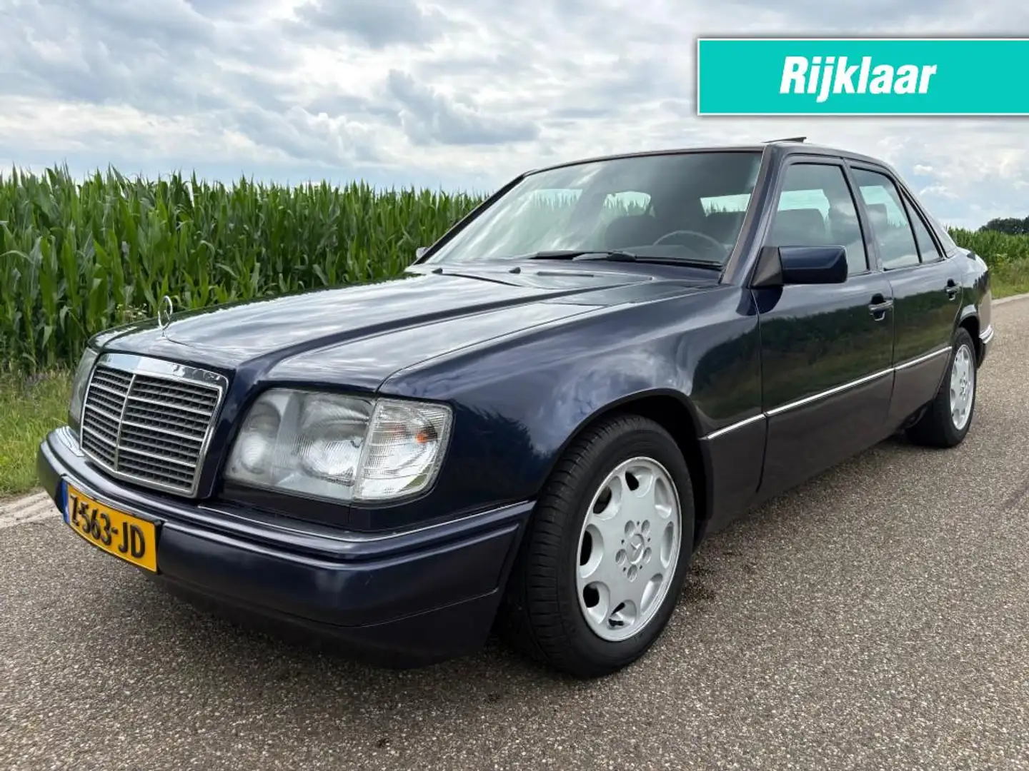 Mercedes-Benz 250 D ELEGANCE / AUTOMAAT / YOUNGTIMER / NETTE STA Blauw - 1