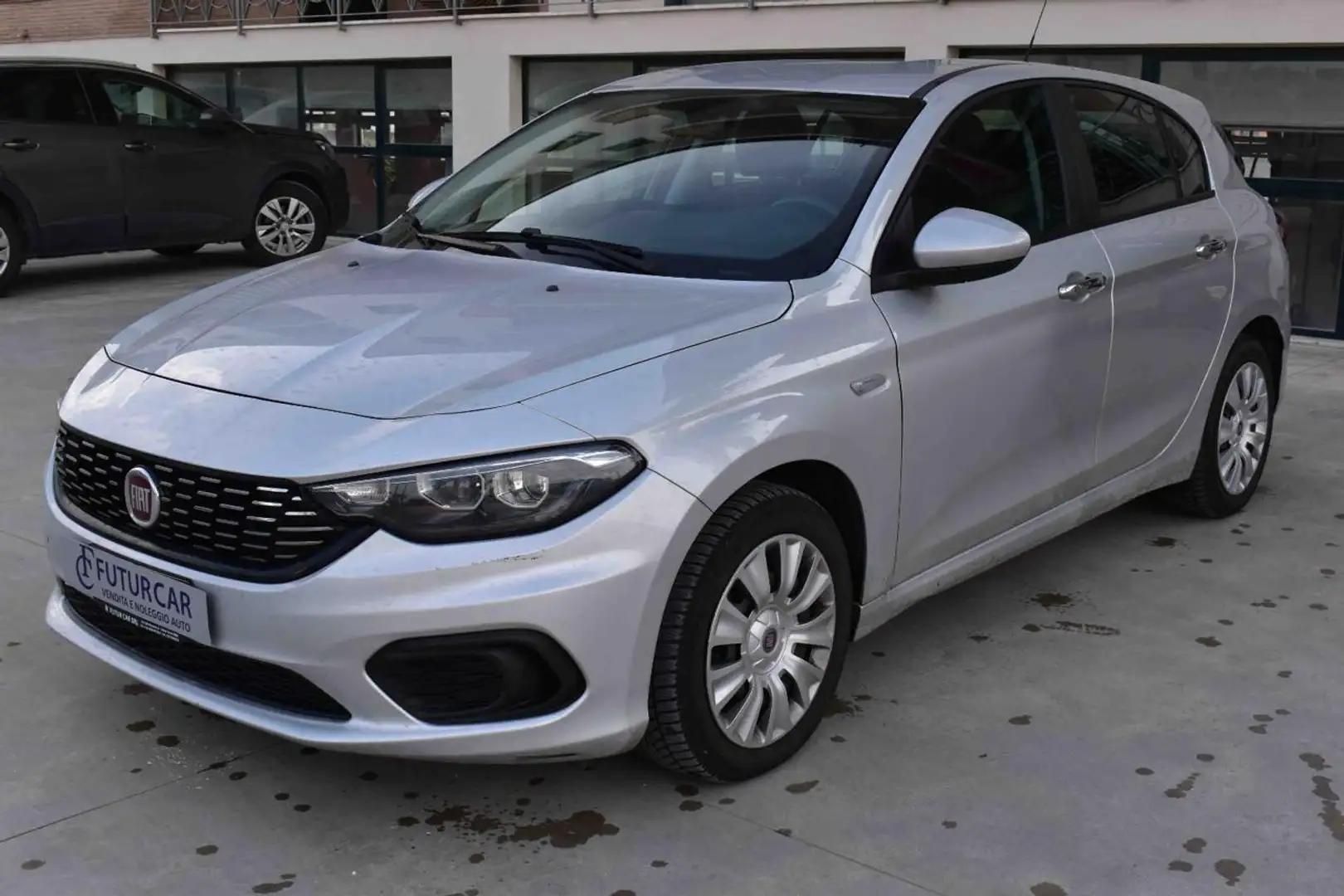 Fiat Tipo 1.3 Mjt S&S 5 porte Easy Business Grau - 2