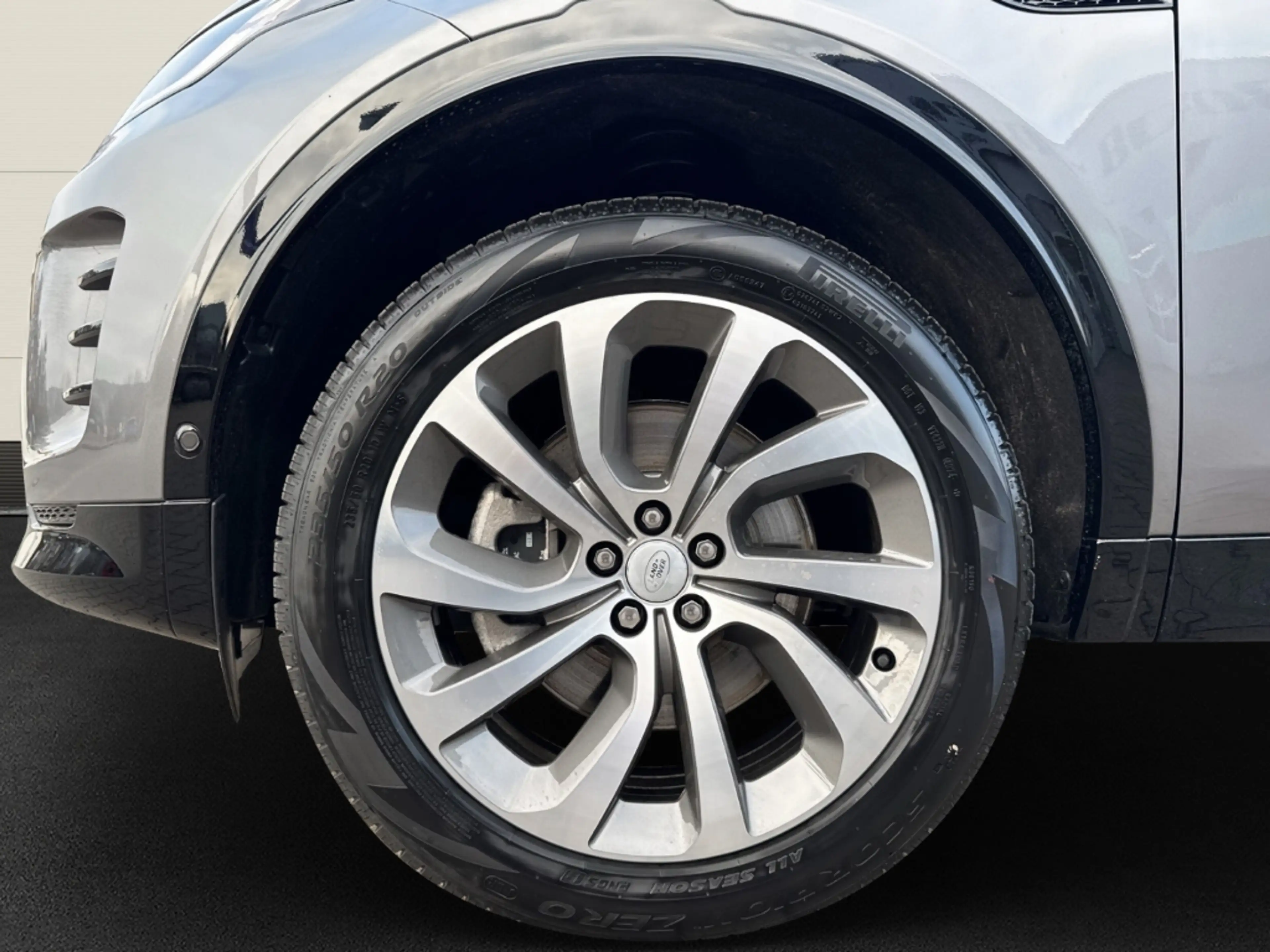 Land Rover Discovery Sport D200 Dynamic SE+ACC+MY25+Pano+Keyless — photo 7