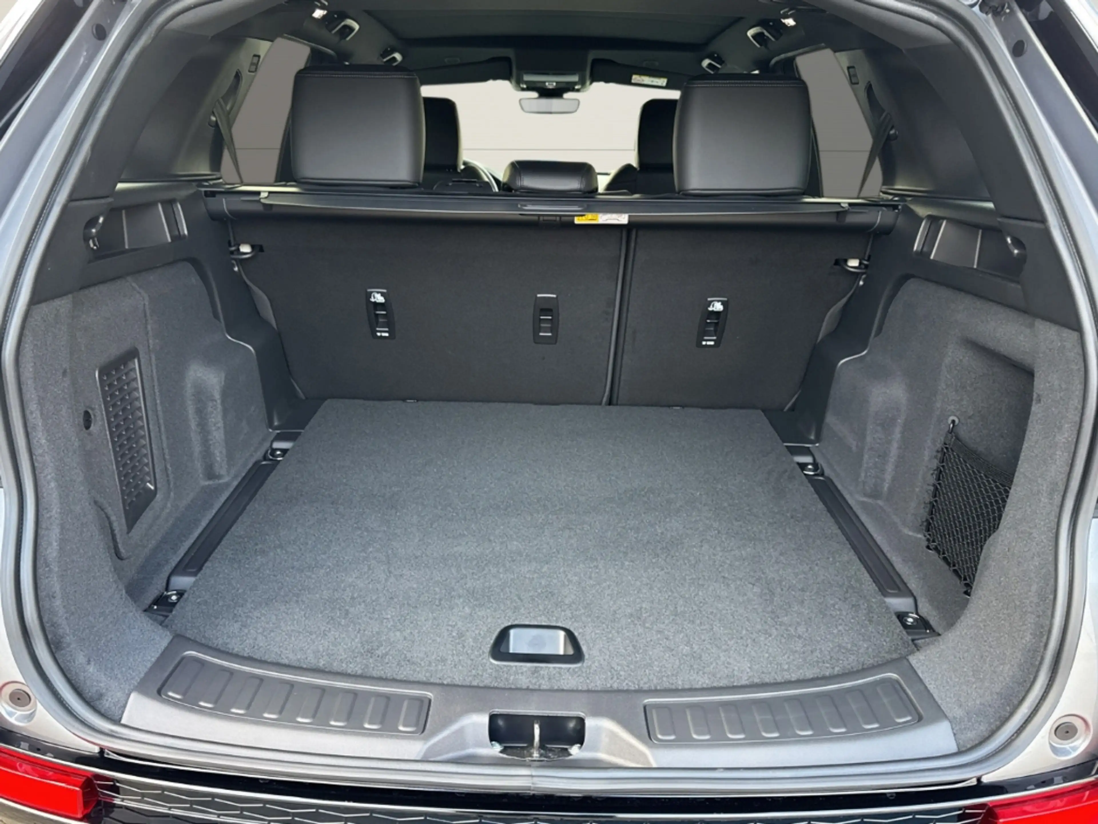 Land Rover Discovery Sport D200 Dynamic SE+ACC+MY25+Pano+Keyless — photo 8