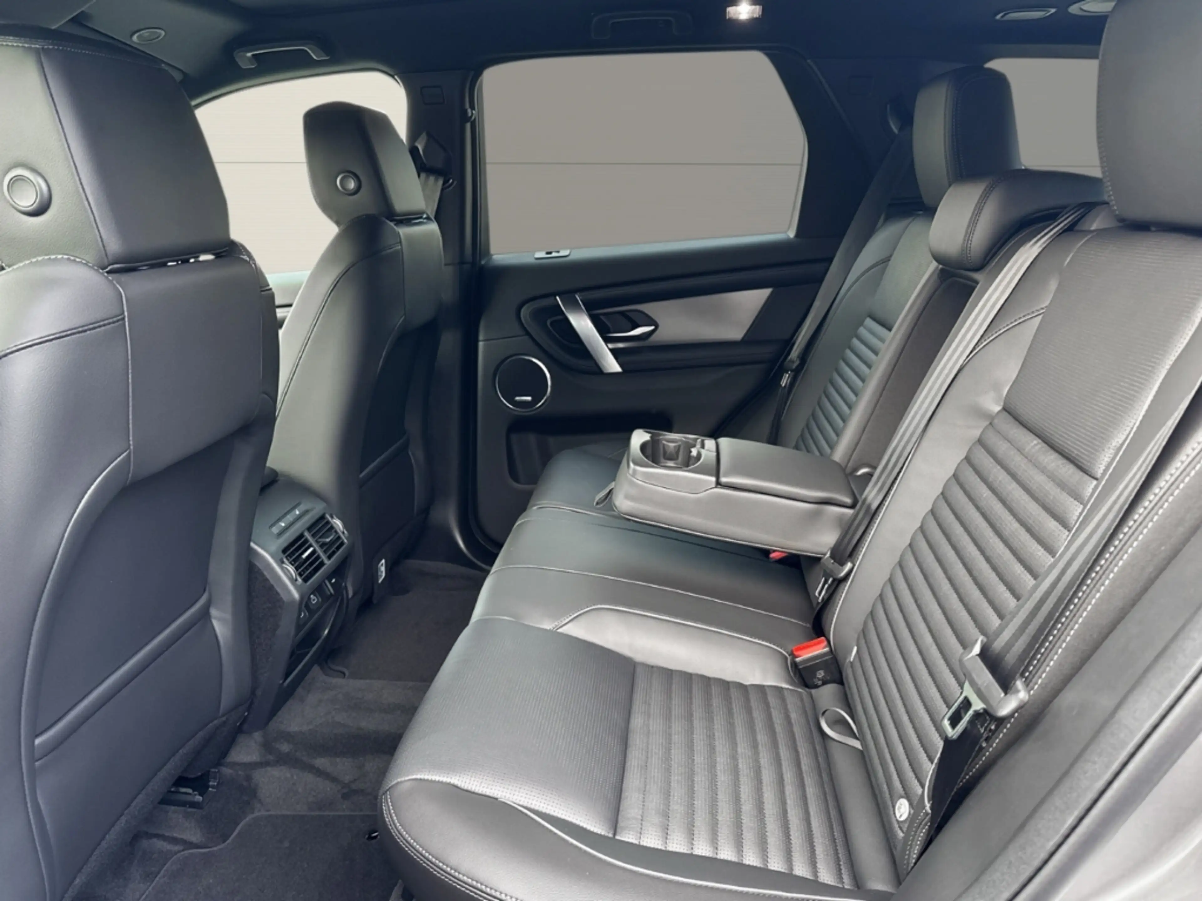 Land Rover Discovery Sport D200 Dynamic SE+ACC+MY25+Pano+Keyless — photo 11