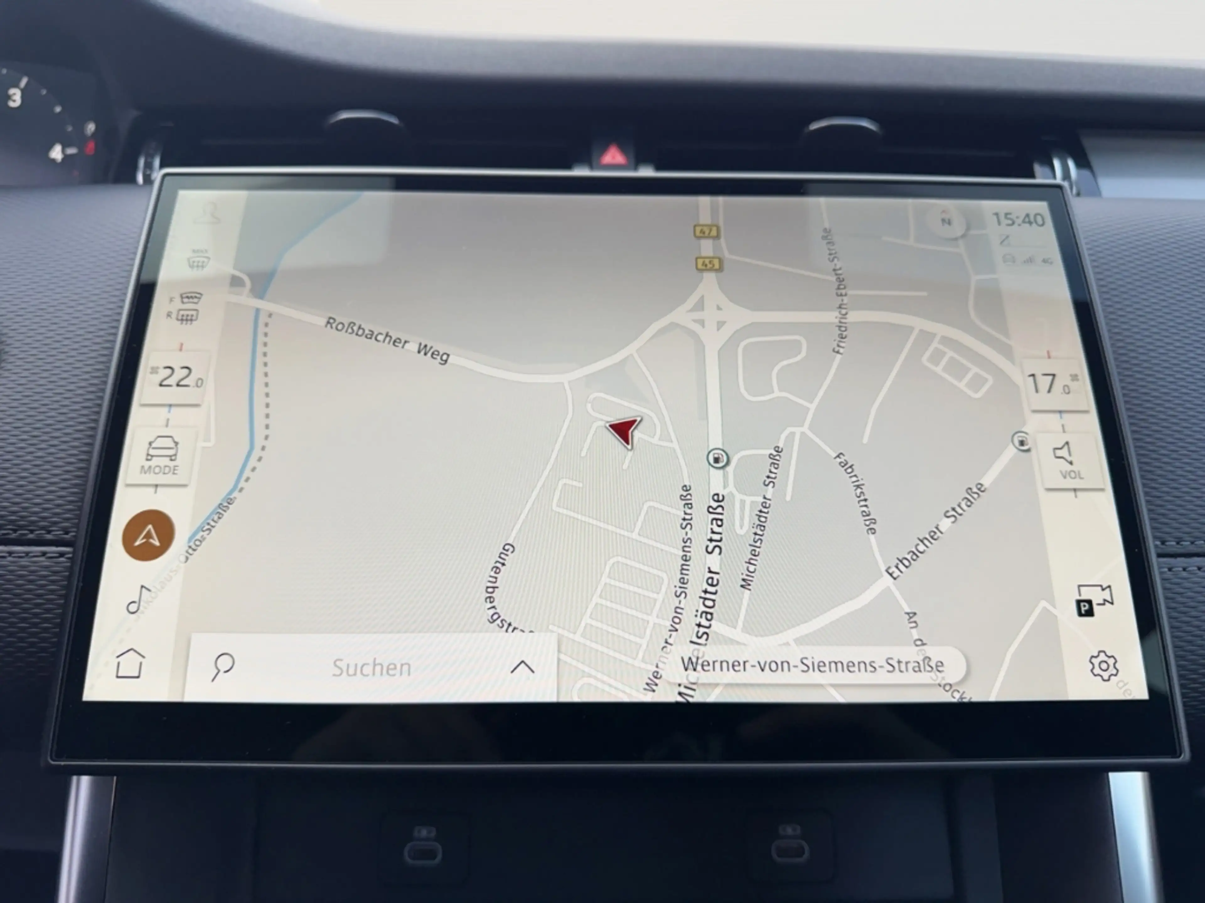 Land Rover Discovery Sport D200 Dynamic SE+ACC+MY25+Pano+Keyless — photo 13