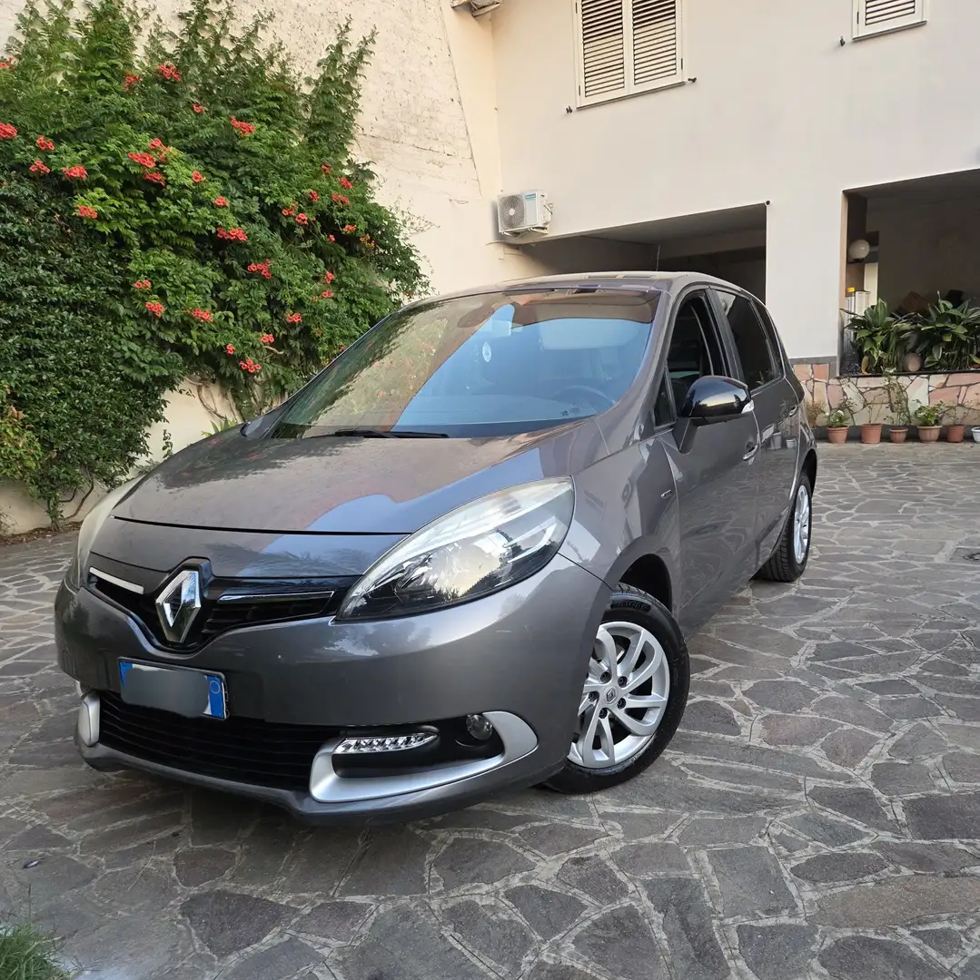 Renault Scenic 1.5 dci Limited 110cv edc - 1
