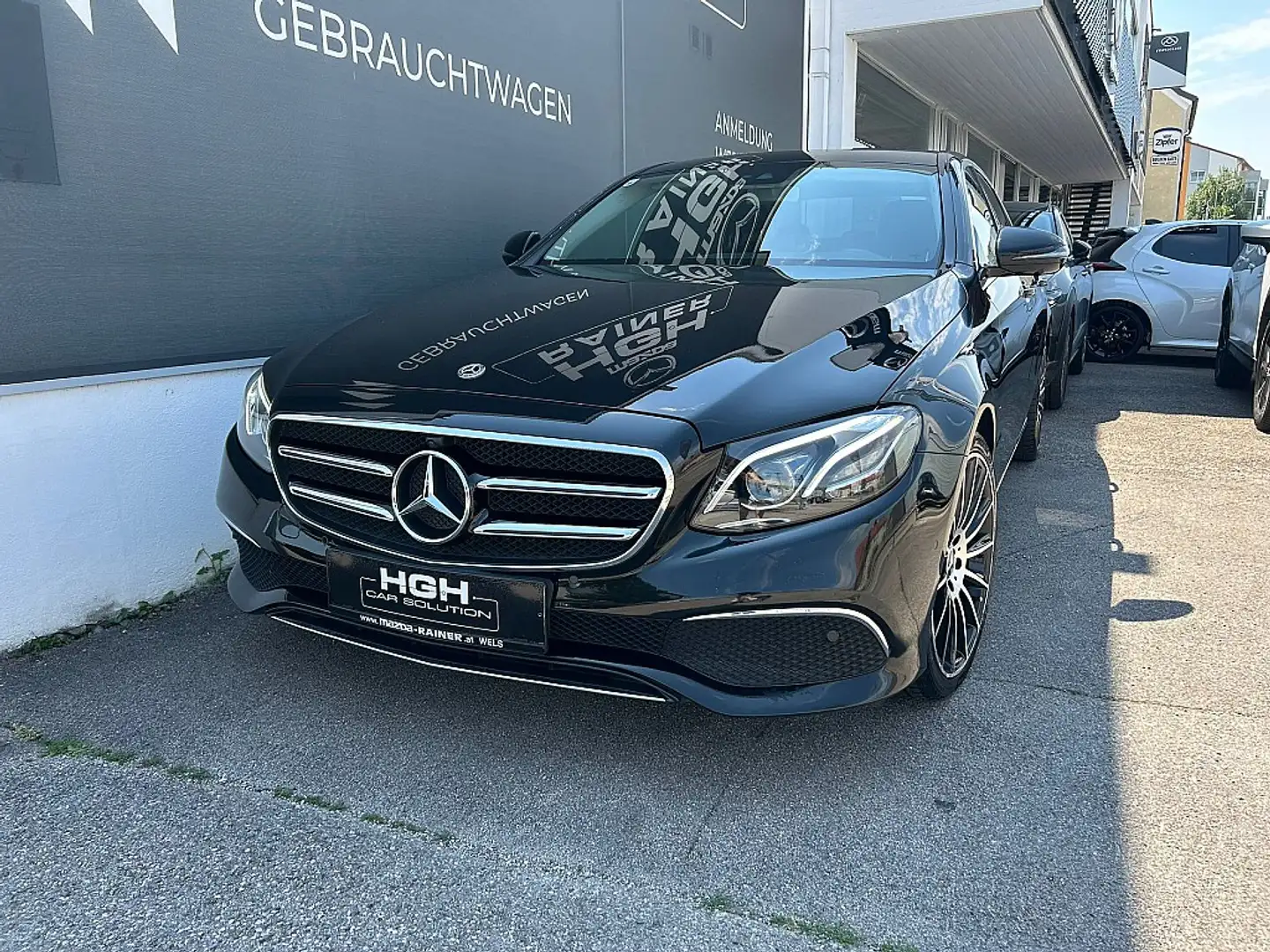 Mercedes-Benz E 200 d Avantgarde Aut. / Widescreen / 360 Kamera / L... Zwart - 1