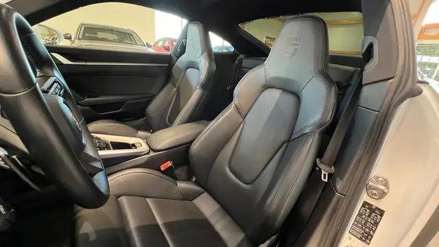 Porsche 992 Carrera 4S Burmester Sport-Design ACC SELTEN! Ansicht 30
