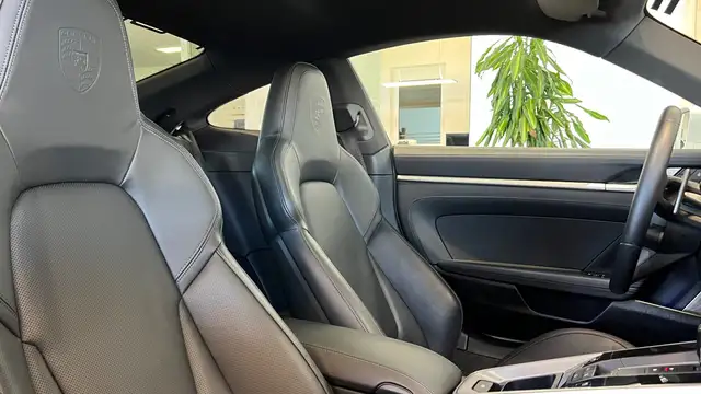 Porsche 992 Carrera 4S Burmester Sport-Design ACC SELTEN! Ansicht 11