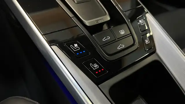 Porsche 992 Carrera 4S Burmester Sport-Design ACC SELTEN! Ansicht 39