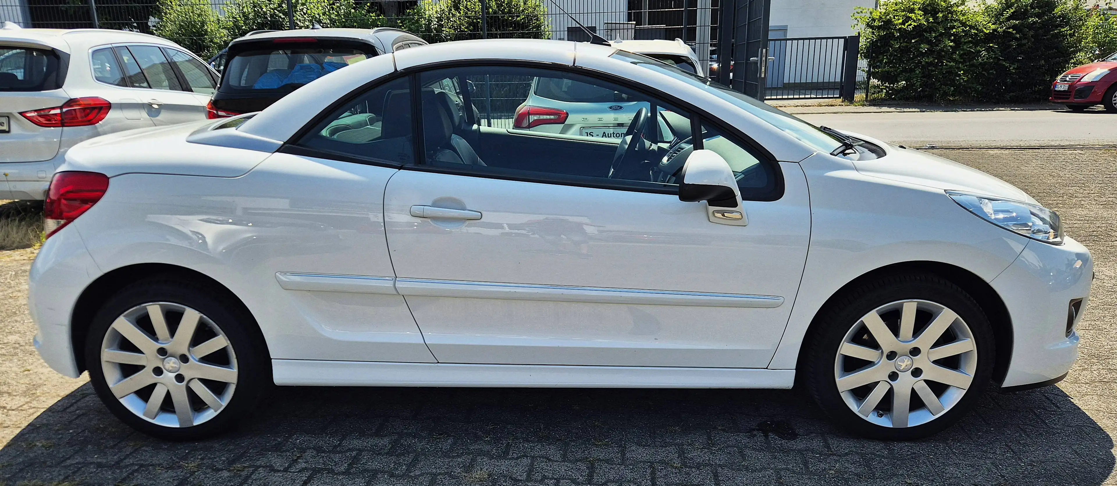 Peugeot 207 207CC CABRIO ALLURE 1HD LEDER NAVI CLIMATR. SHZ PDC LM BLUETOOTH — photo 4