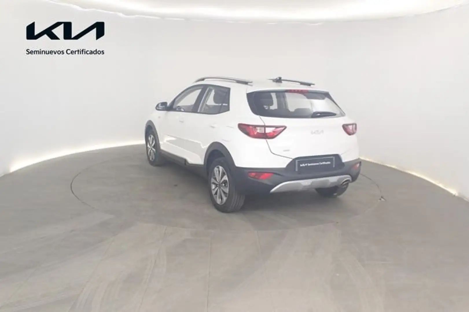 Kia Stonic 1.0 T-GDi 74kW (100CV) MHEV MT Concept Blanco - 2