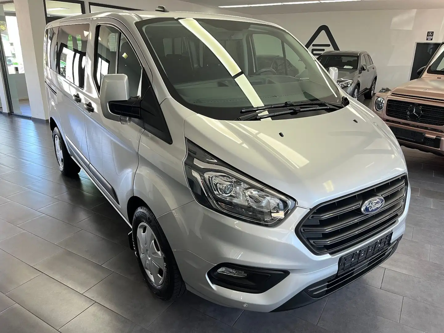 Ford Transit Custom 2.0 TDCI Kombi 320 L1 SHZ/PDC/8-S Argent - 1