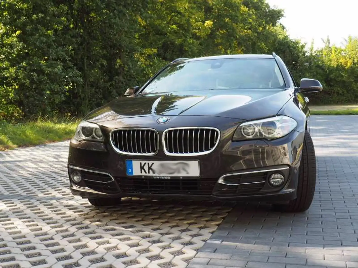 BMW 525 525d Touring Aut. Luxury Line - 2