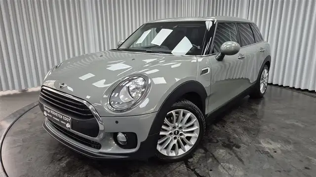 MINI One Clubman 1.5i / Clima / Navi / Carplay / Pdc / Zetelverw.