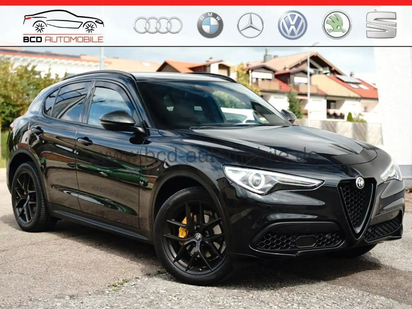 Alfa Romeo Stelvio 2.0 Turbo 16V B-Tech Q4 OPF VELOCE MY19 Schwarz - 2