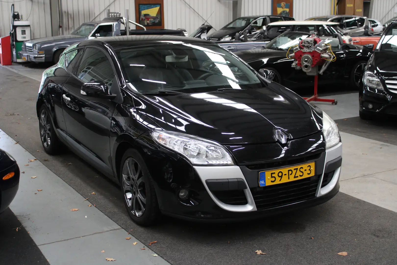 Renault Megane Coupé 1.4 TCe Bose Panoramadak, Airco, Navigatie, Zwart - 2