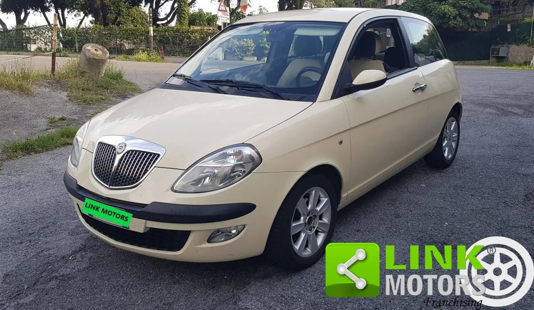 Lancia Ypsilon 1.4 16V Platino Beige - 1