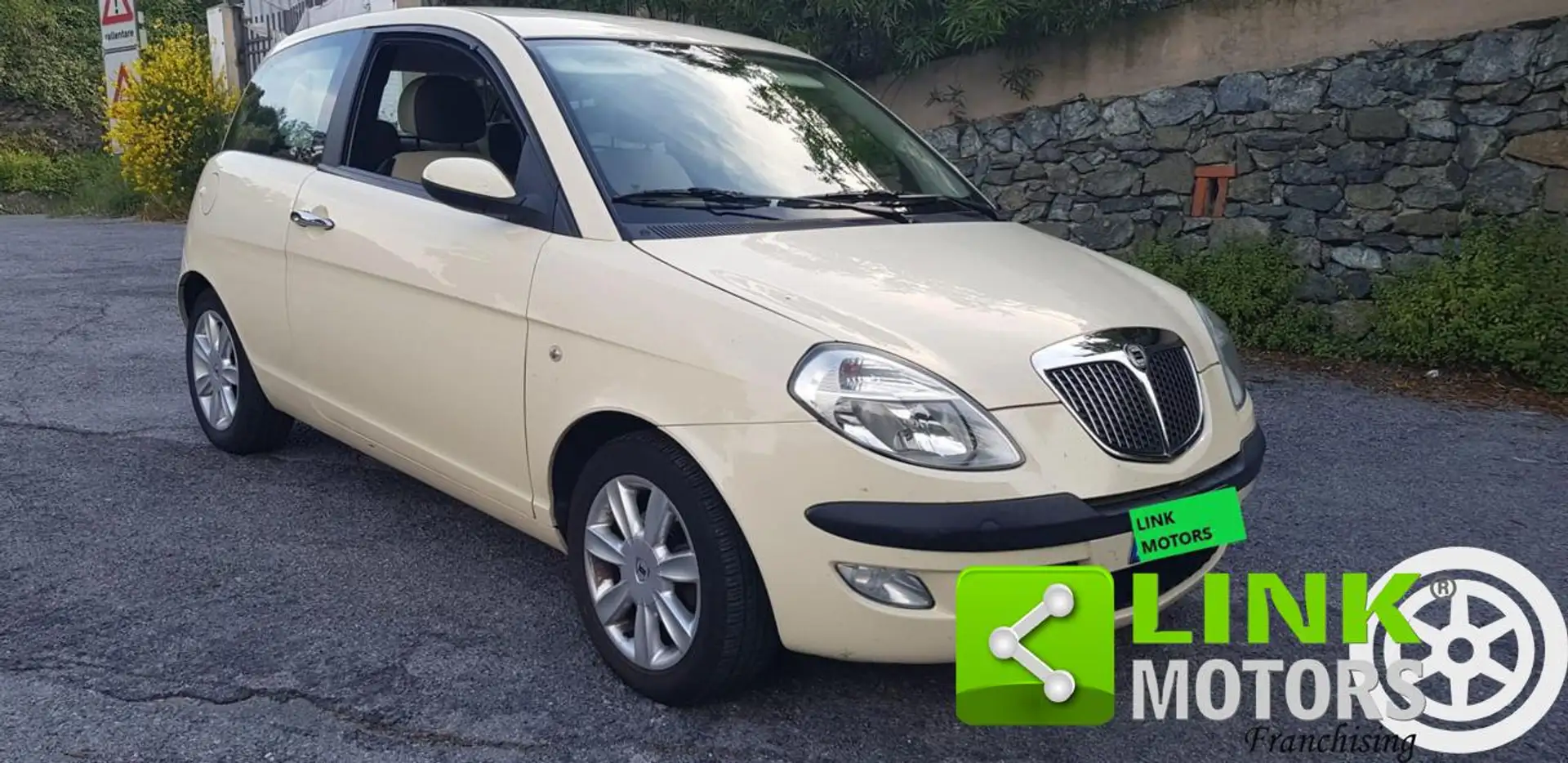 Lancia Ypsilon 1.4 16V Platino Beige - 2