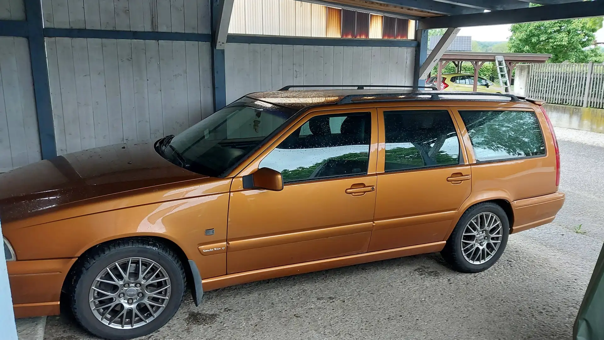 Volvo V70 V70 R Aut. Orange - 2