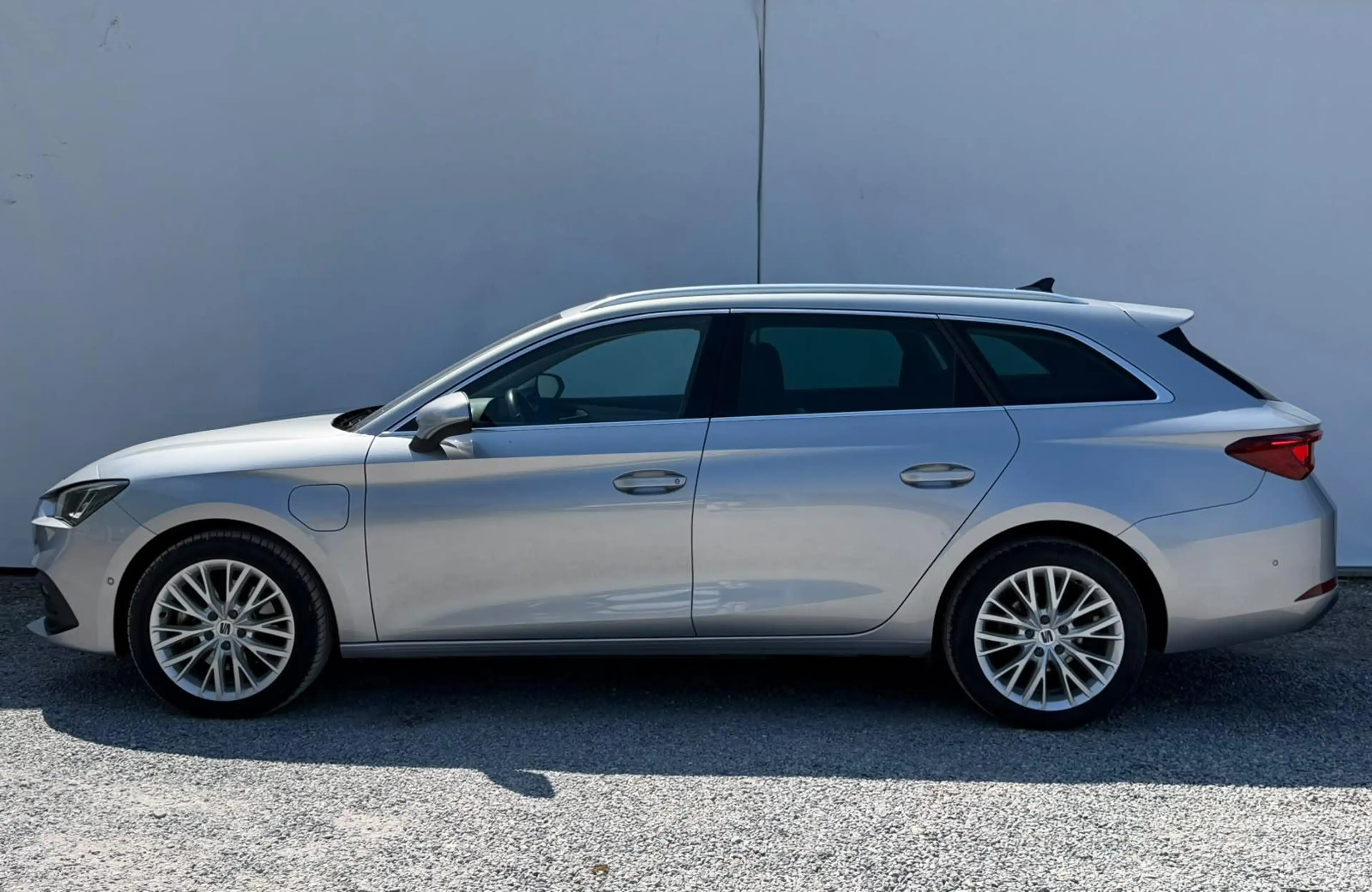 SEAT Leon e-Hybrid Sportstourer 1.4 TSI eHybrid PHEV FR Business Inte — photo 9