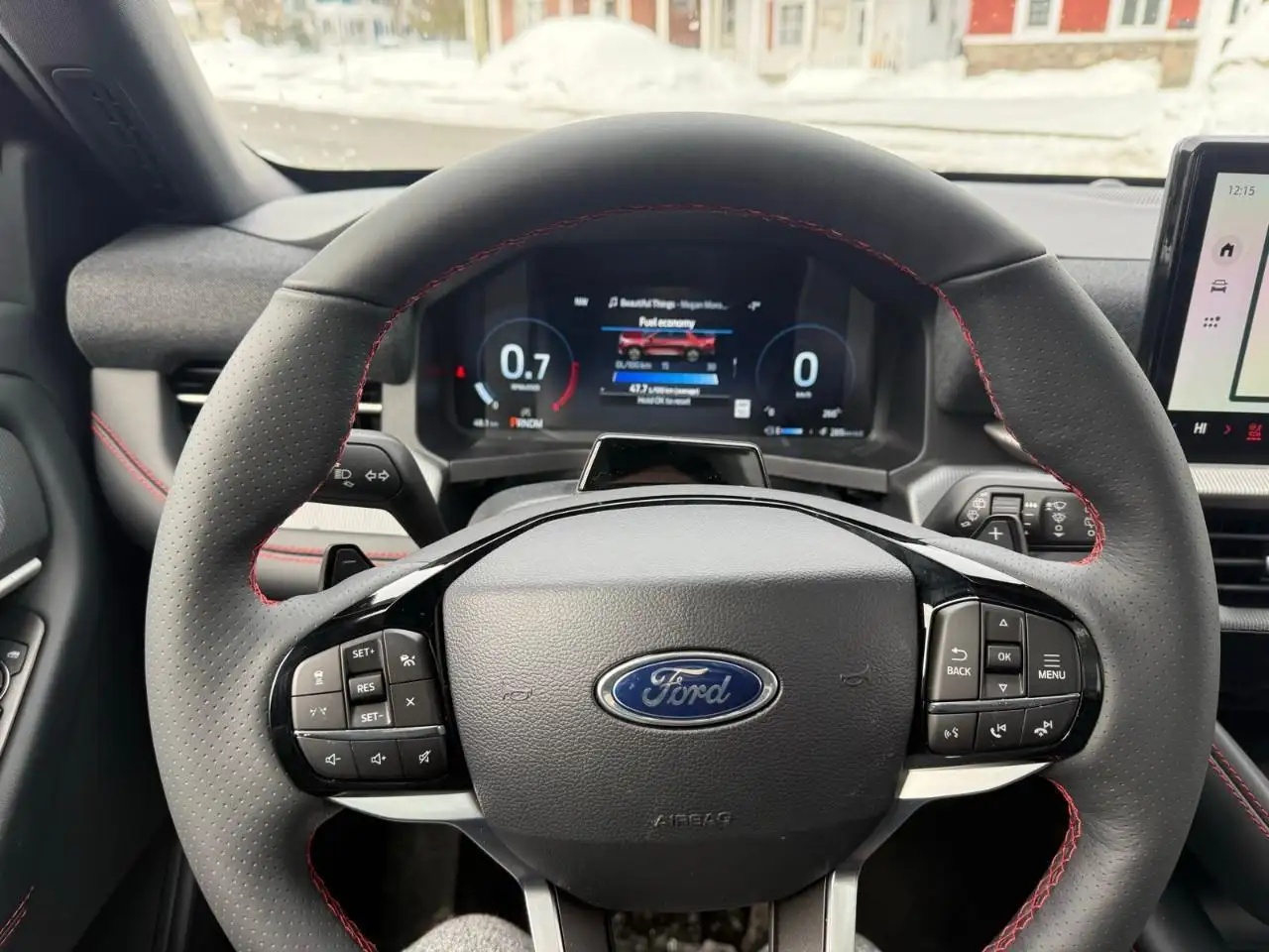 Ford Explorer снимка Ford Explorer