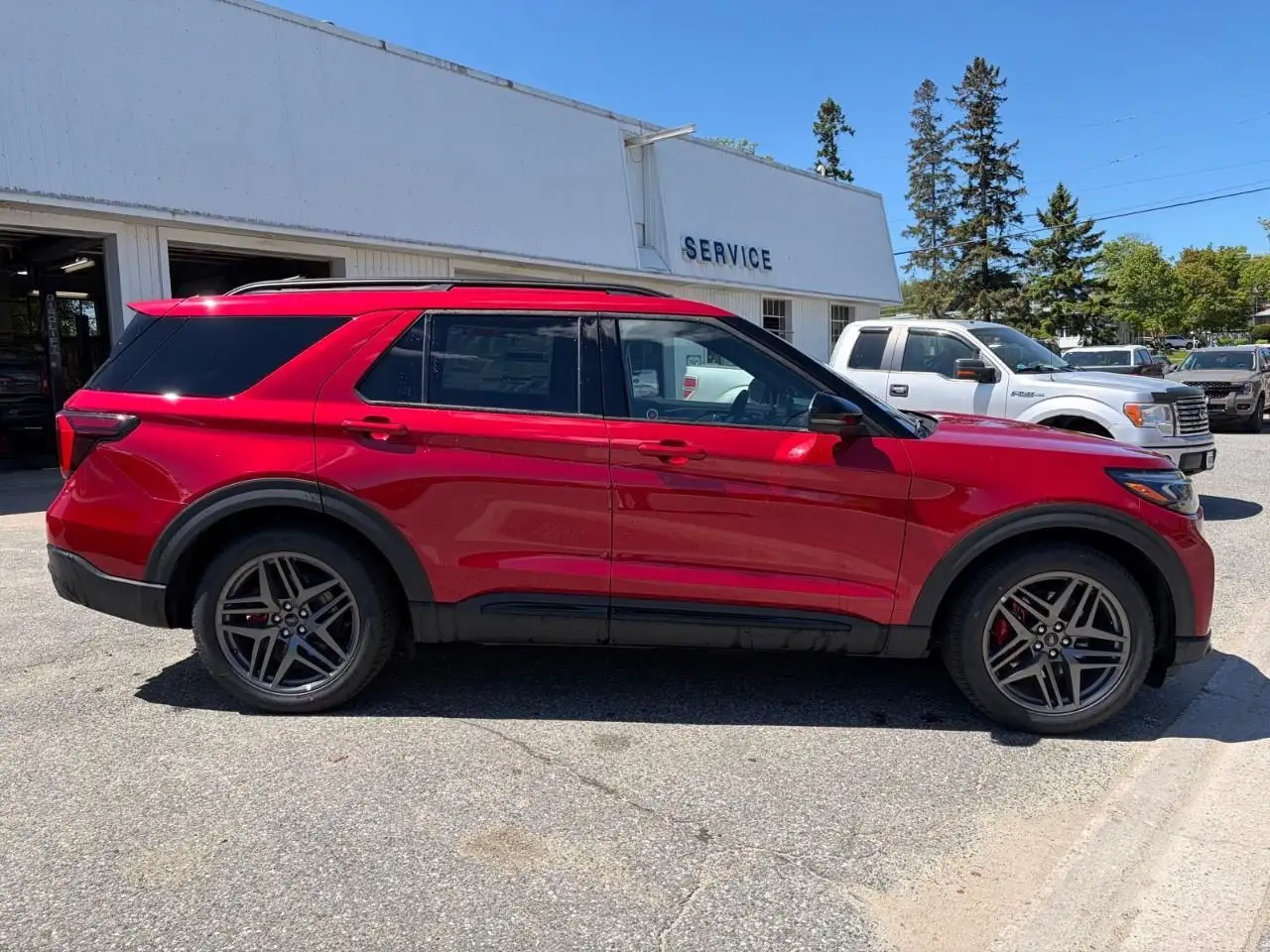 Ford Explorer снимка Ford Explorer