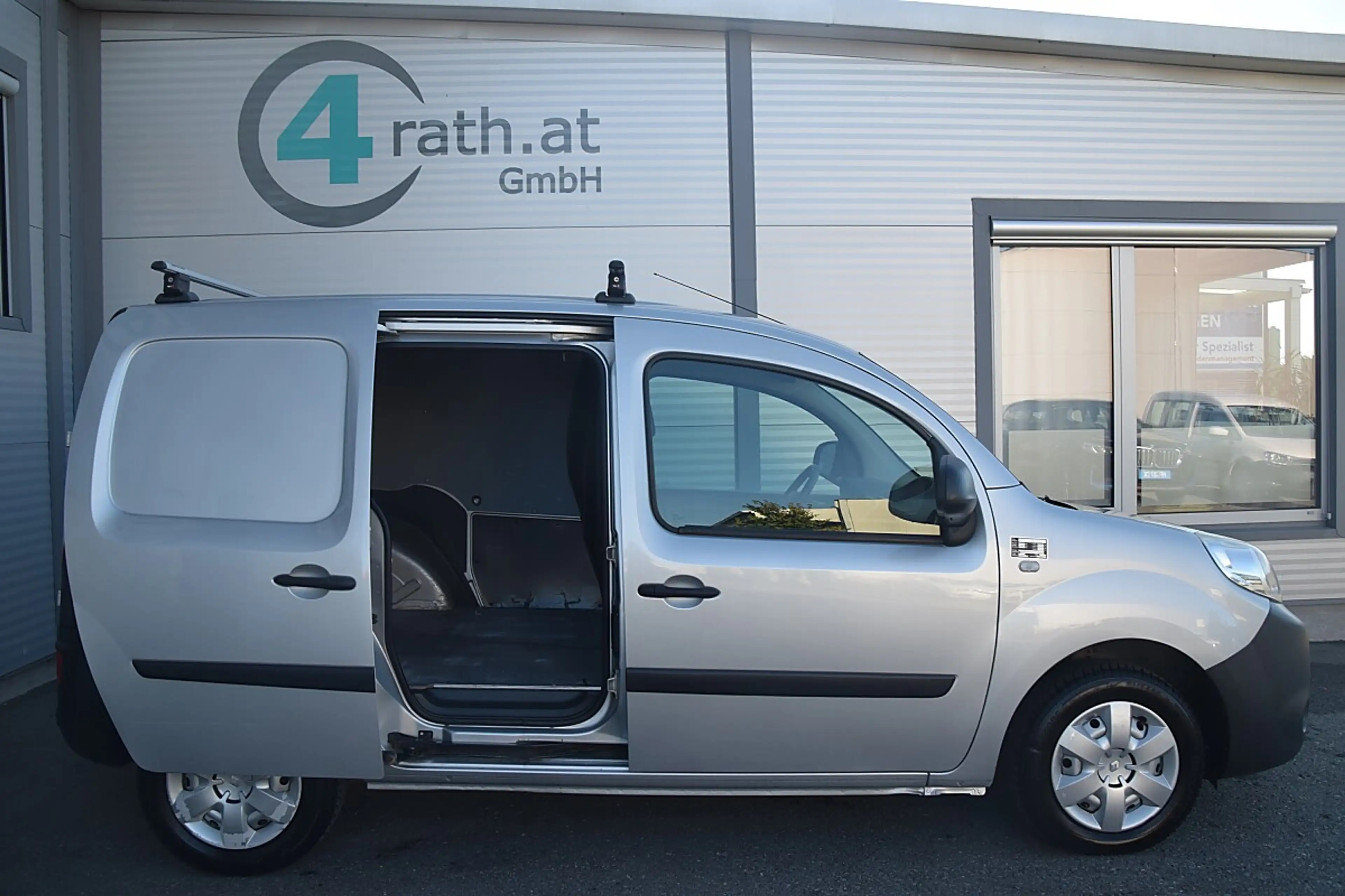 Renault Kangoo Express Compact ENERGY dCi 75 EU6 AHK — photo 7