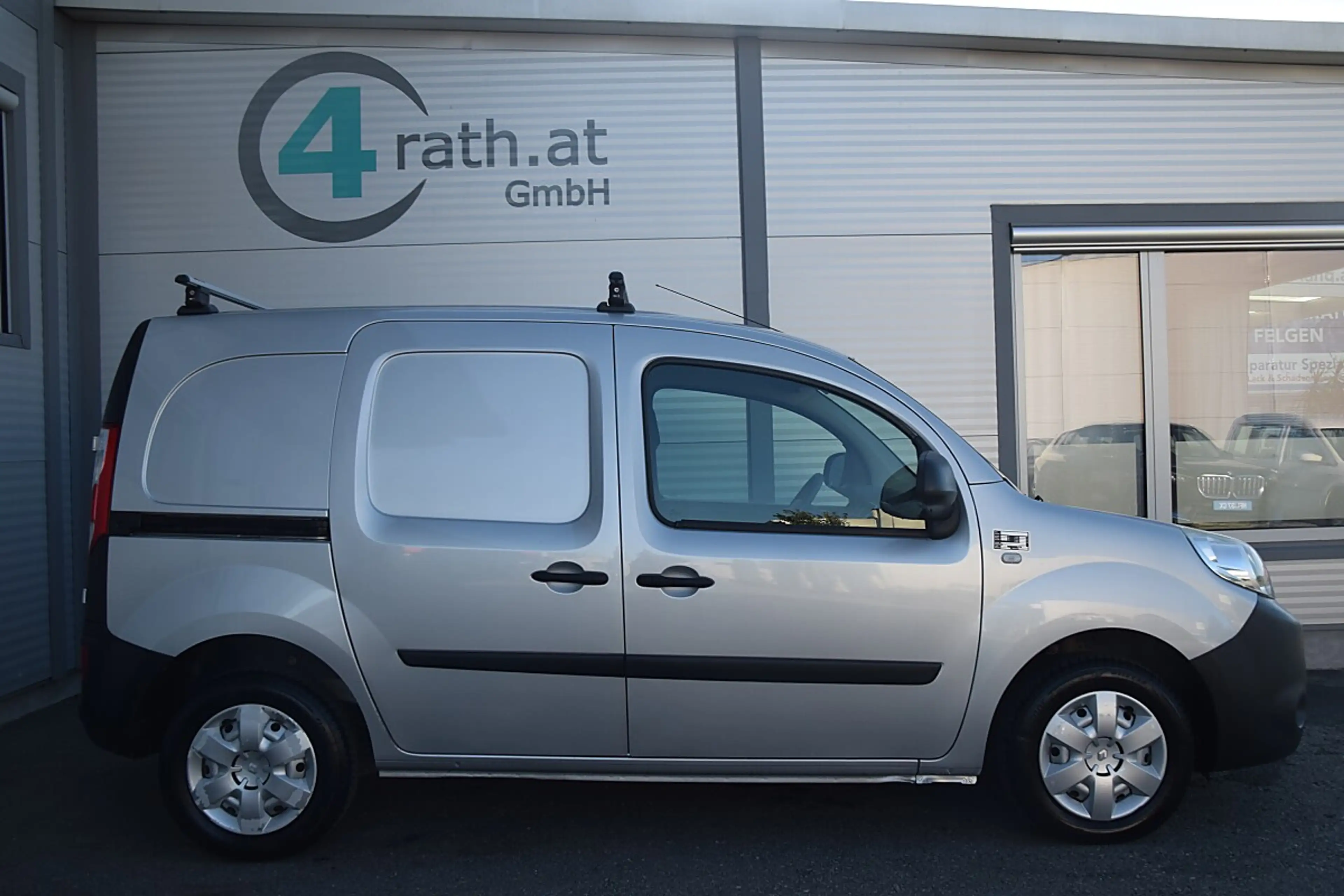Renault Kangoo Express Compact ENERGY dCi 75 EU6 AHK — photo 6
