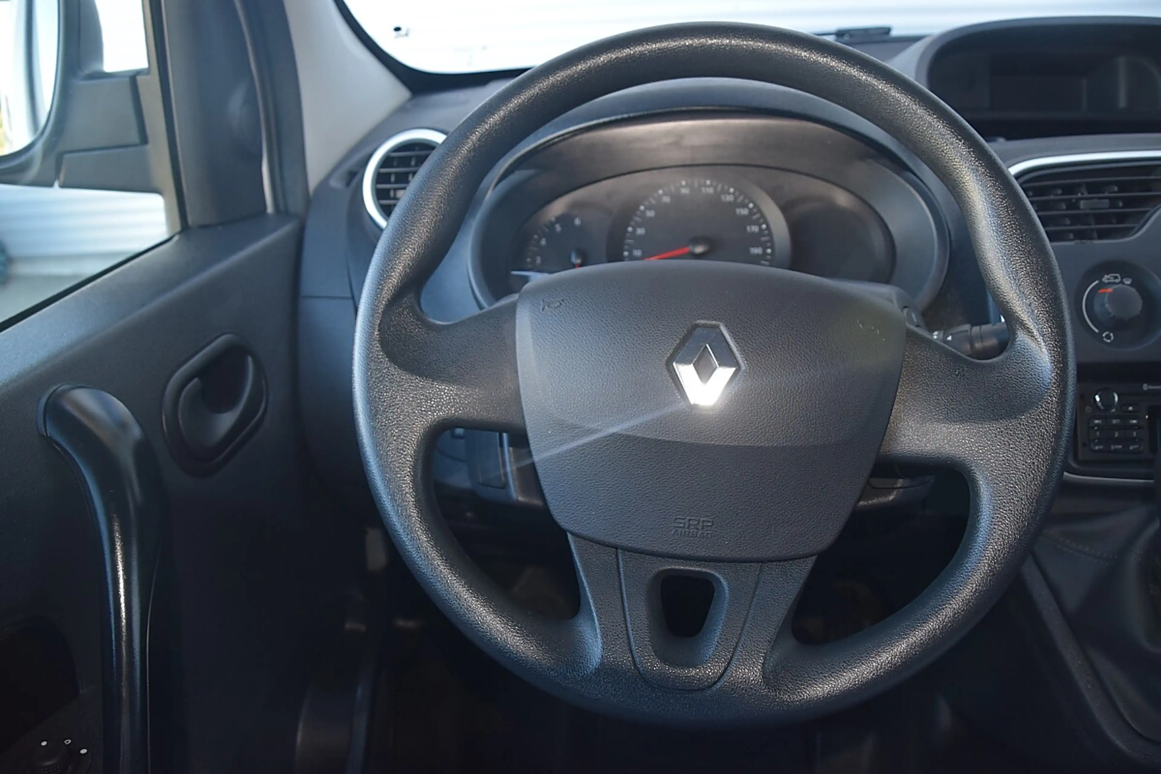 Renault Kangoo Express Compact ENERGY dCi 75 EU6 AHK — photo 11
