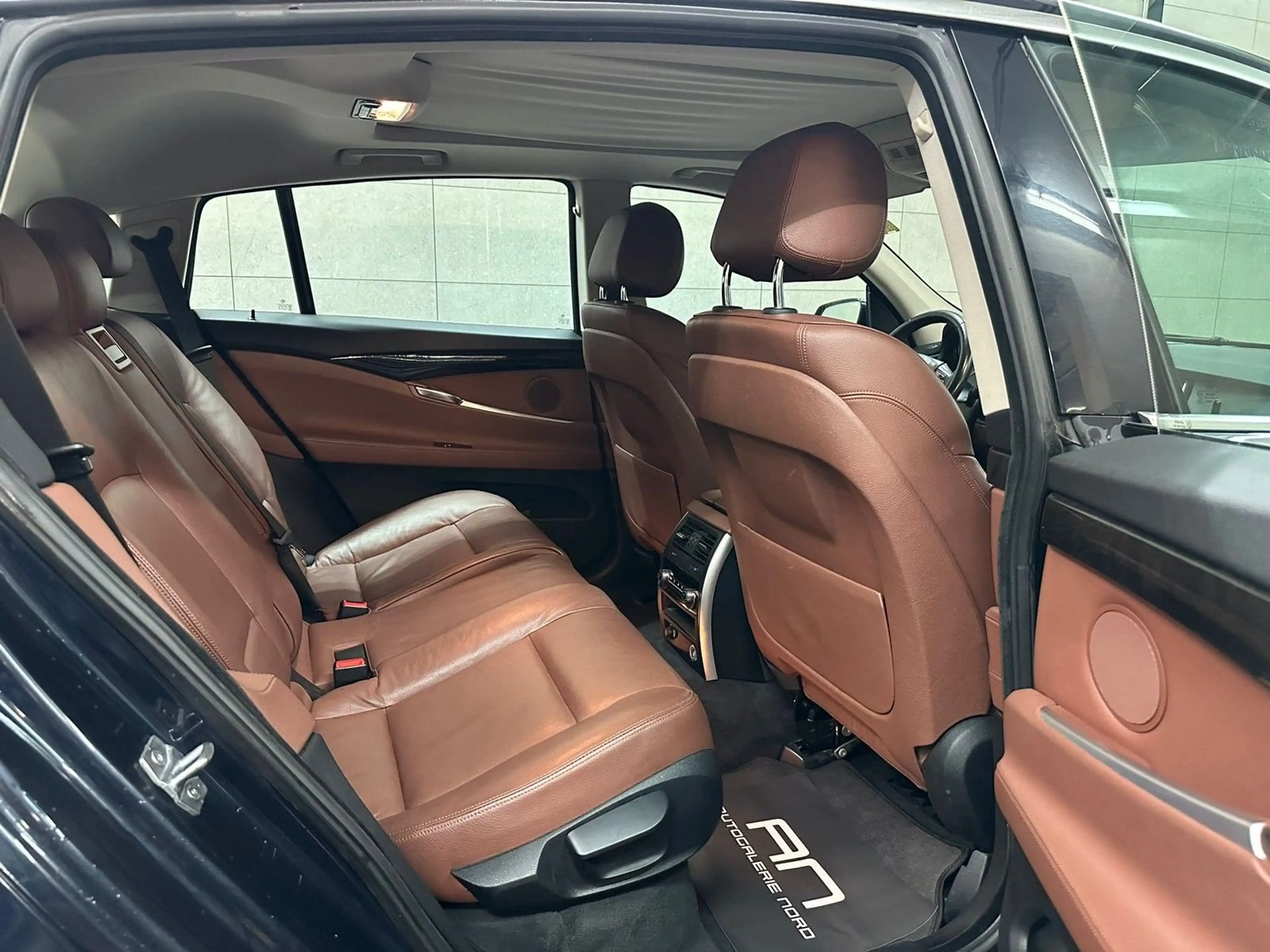 BMW 535 Pano+Leder-Dakota+NaviProf. — photo 15
