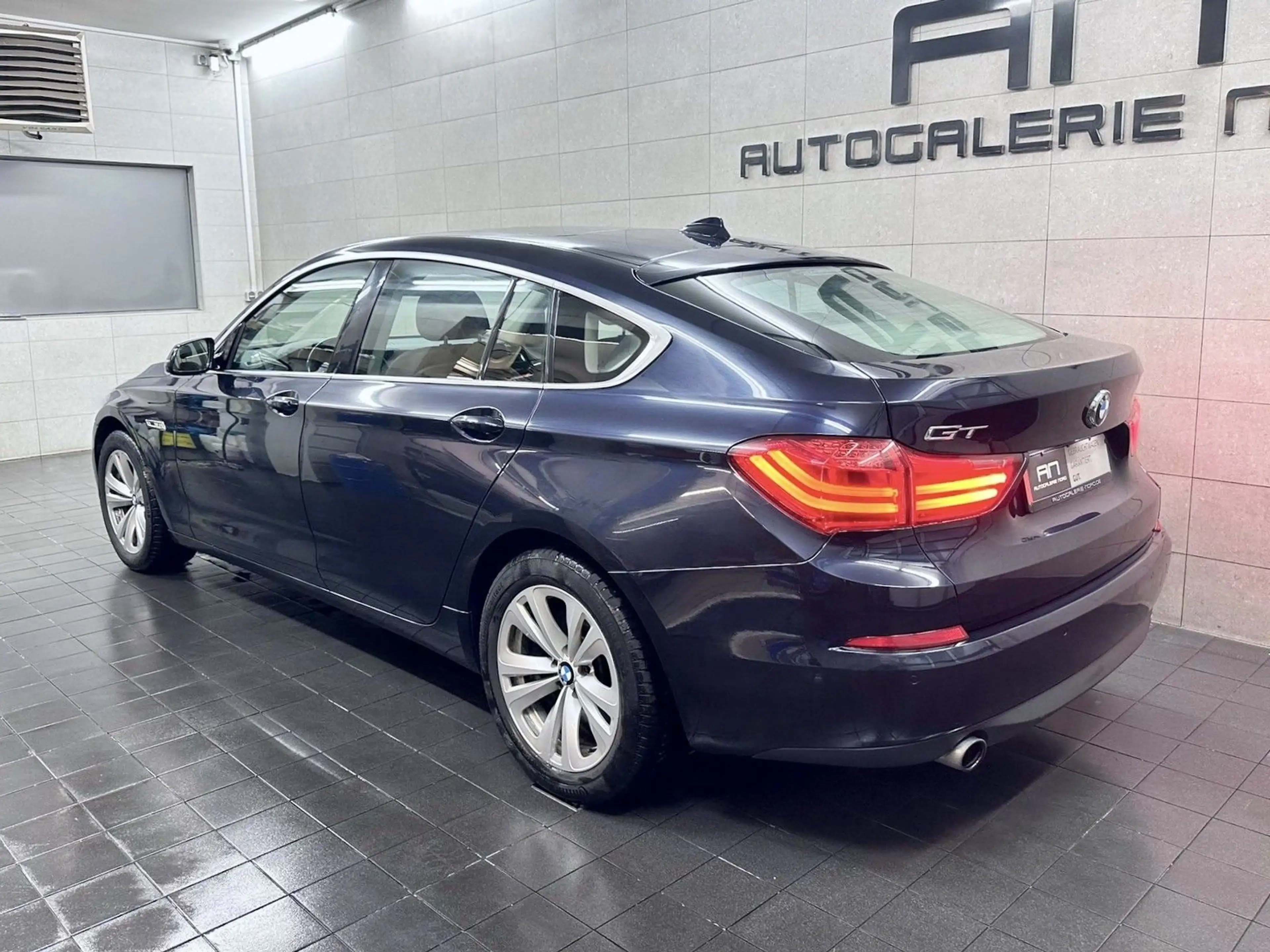 BMW 535 Pano+Leder-Dakota+NaviProf. — photo 8