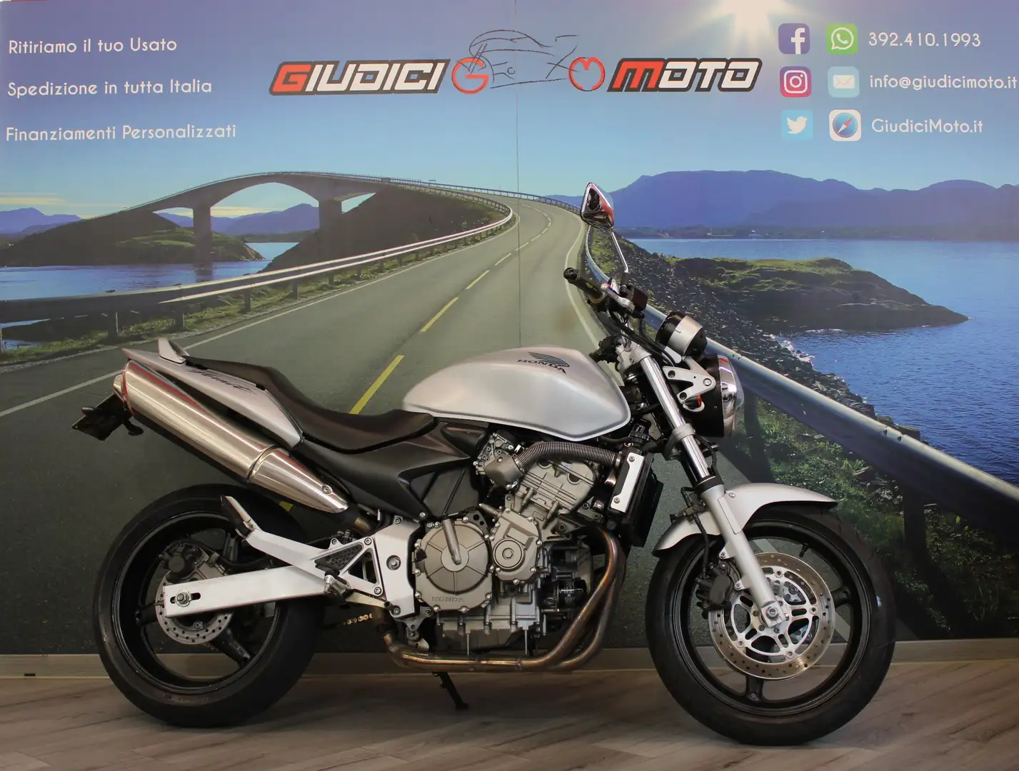 Honda Hornet 600 -2004 - km 32862 Grigio - 1