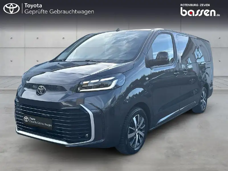 TOYOTA Proace