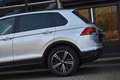 Volkswagen Tiguan 1.5 TSI Life Business Camera ACC Keyless IQ.LIGHT - thumbnail 43