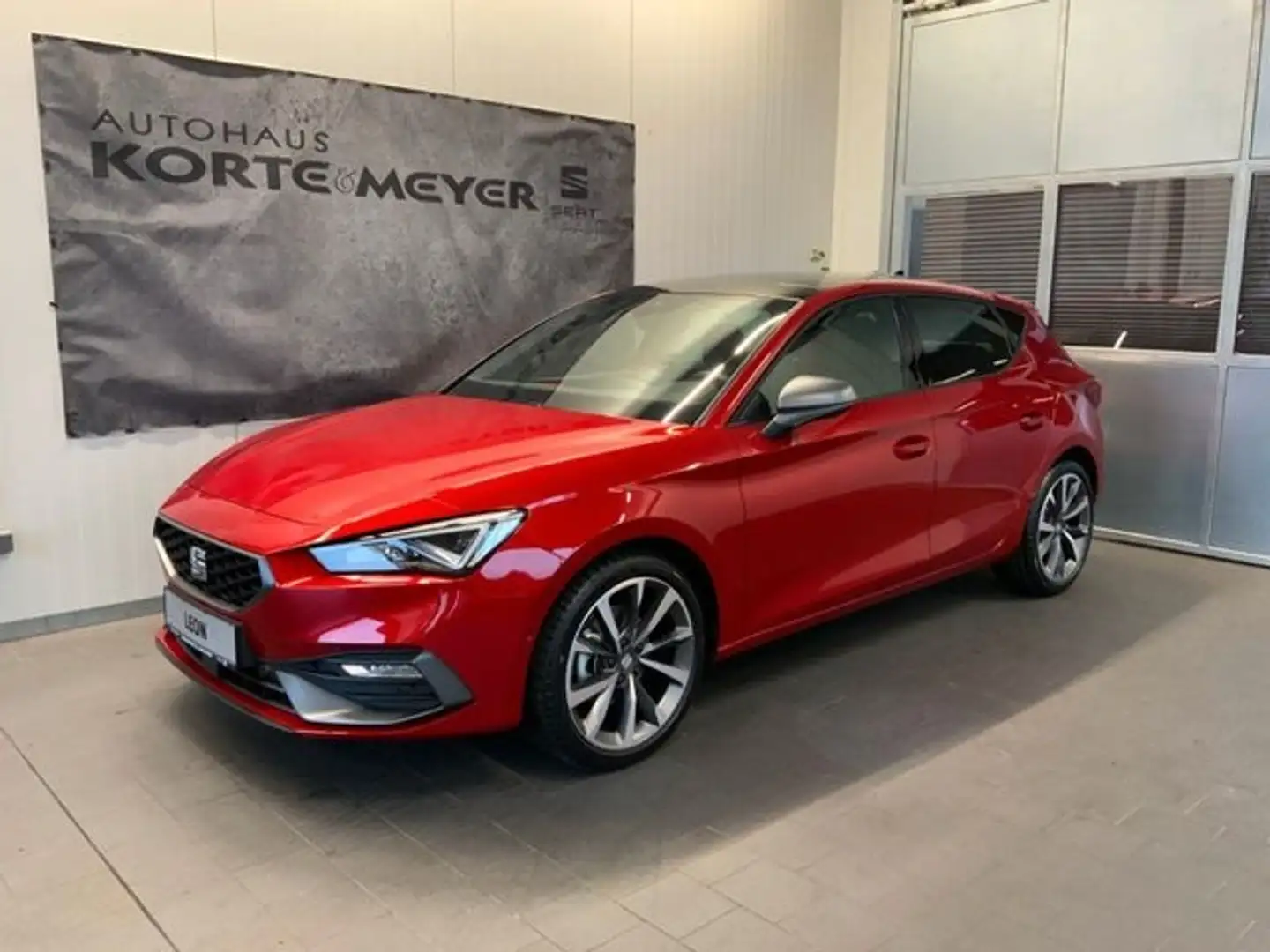 SEAT Leon FR 1.5eTSI DSG+PanoDach+LED +NAVI Rot - 2