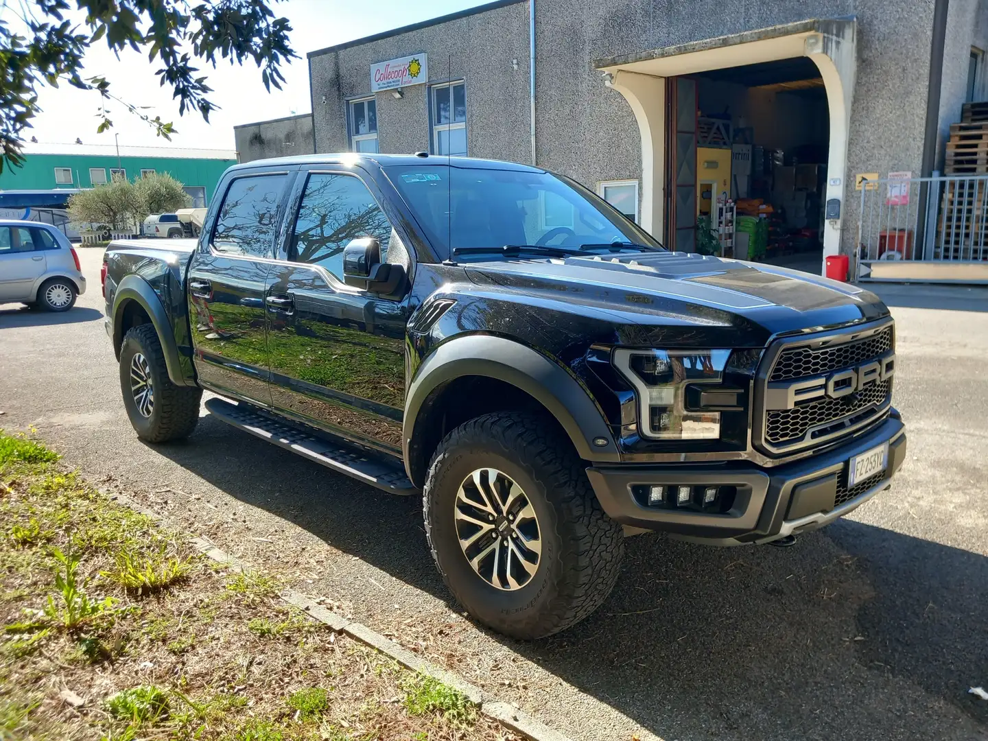 Ford Negro - 2