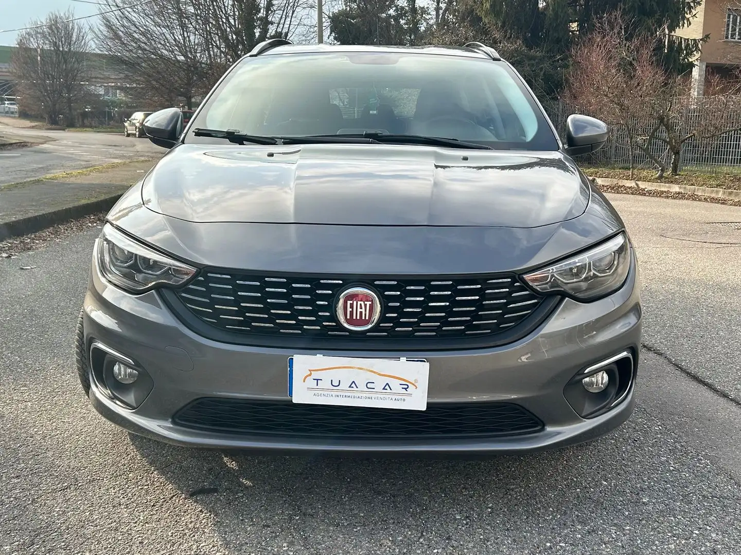 Fiat Tipo Lounge 1.6 Multijet Gris - 2