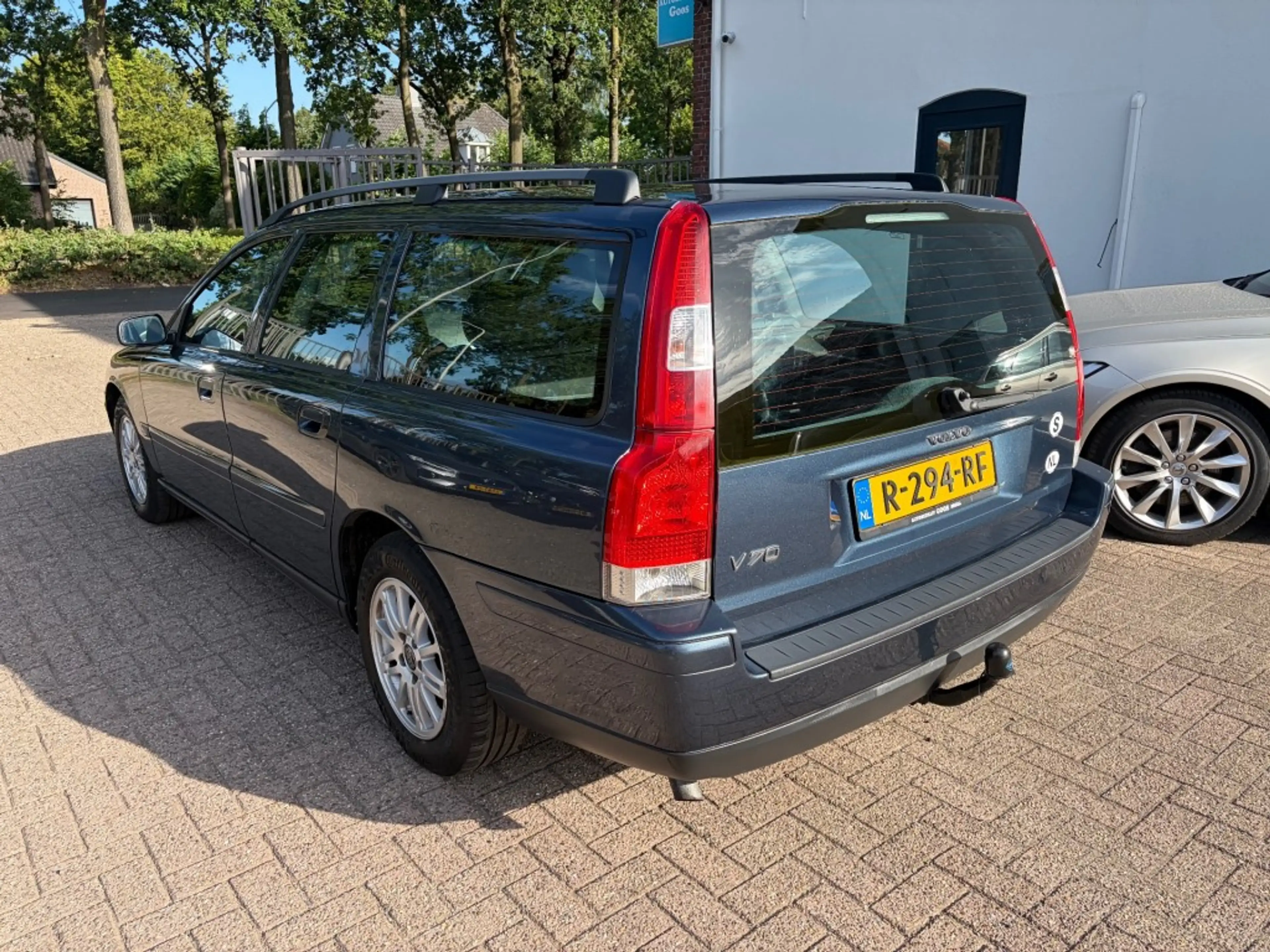 Volvo V70 2.4 Automaat — photo 6
