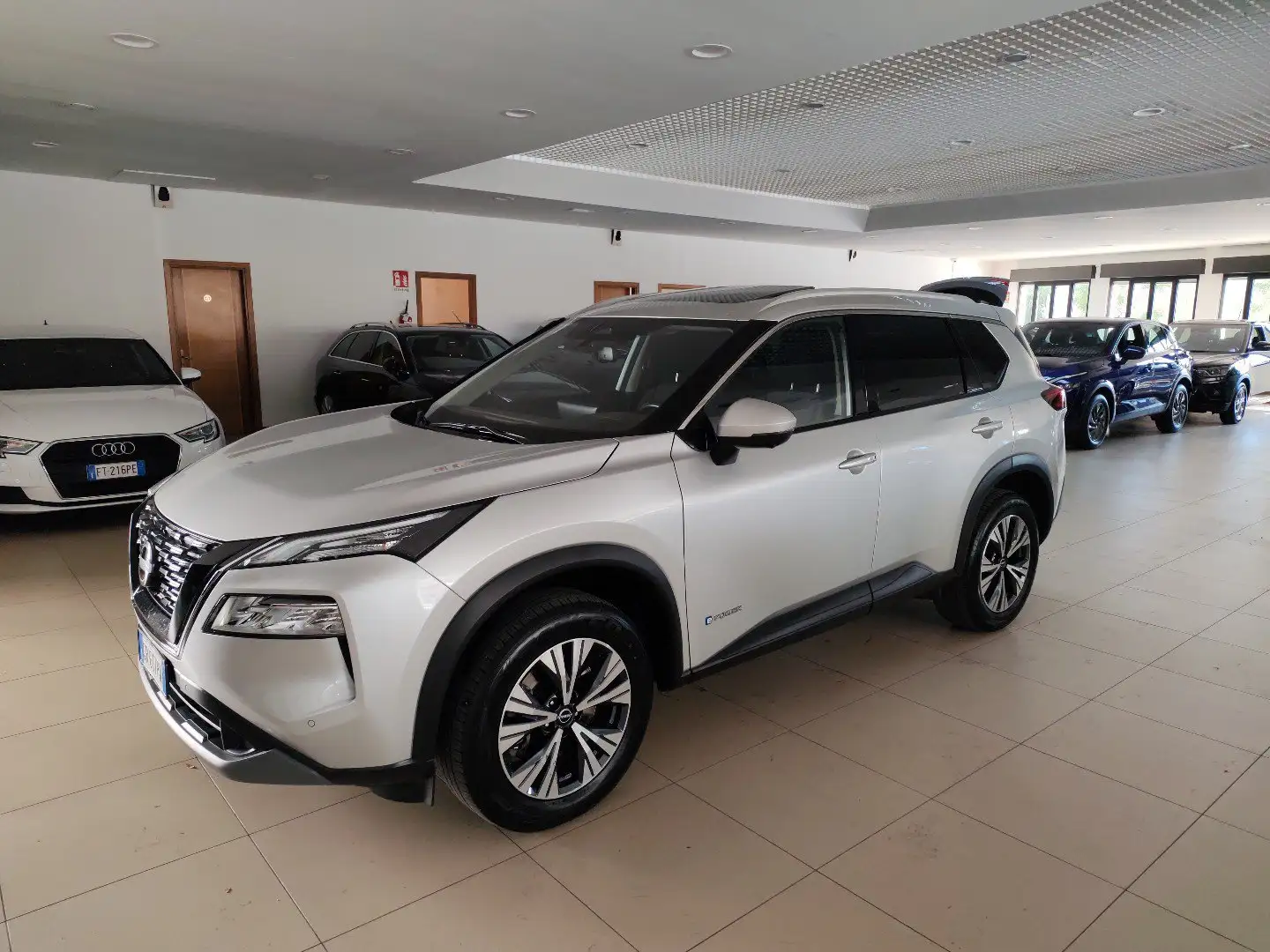Nissan X-Trail 1.5e-Power e-4orce 4WD 5p. N-Connecta AUTOCARRON1 Argento - 1