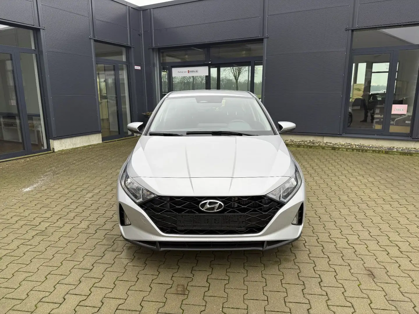 Hyundai i20 1.0 T-GDi Select Mild-Hybrid Plateado - 2