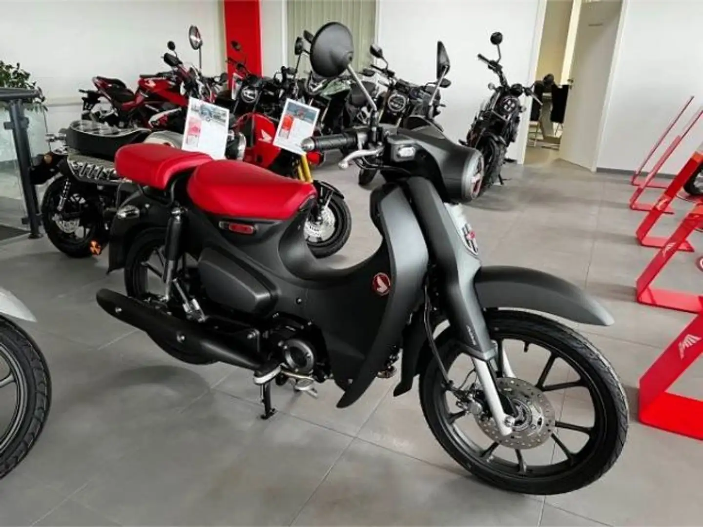 Honda Super Cub 125 sofort verfügbar ! Gris - 1