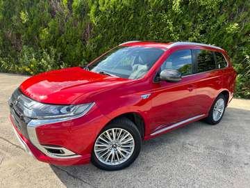 Outlander PHEV 2.4i 4WD Instyle SDA-NAV