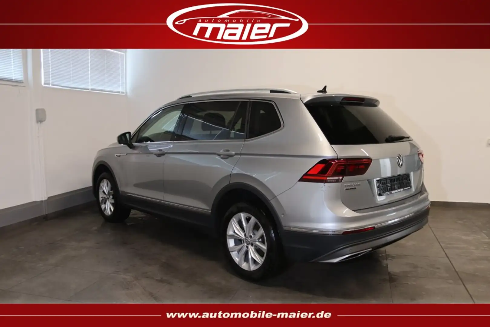 Volkswagen Tiguan Allspace 2.0 TDI 4M Offroad-7Si-HUD-PANO- srebrna - 2