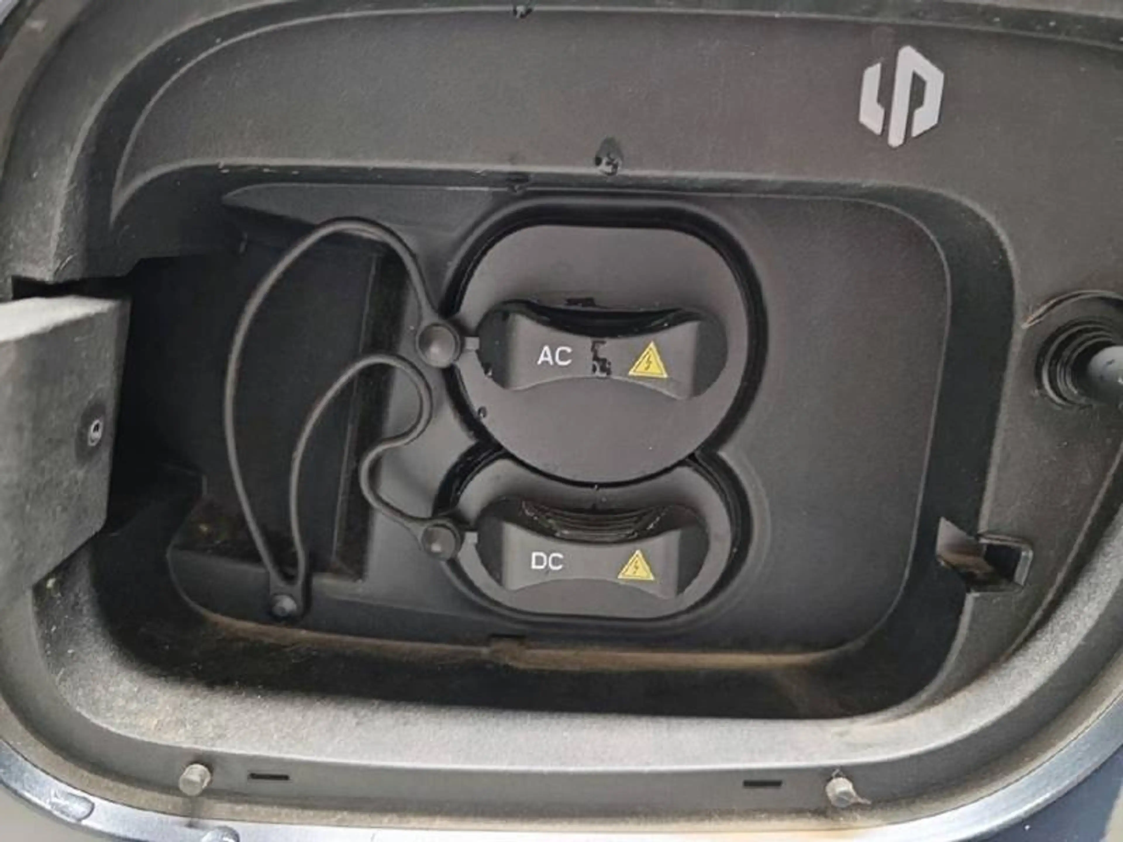 Leapmotor C10 1 BEV Design — photo 12