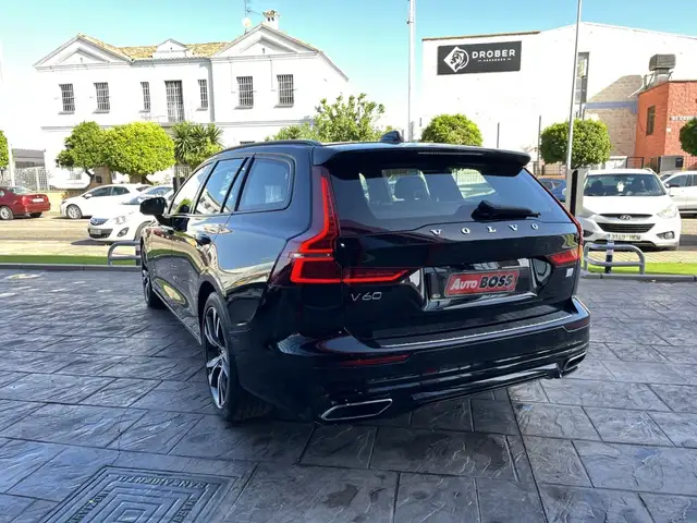 Volvo V60 view 8