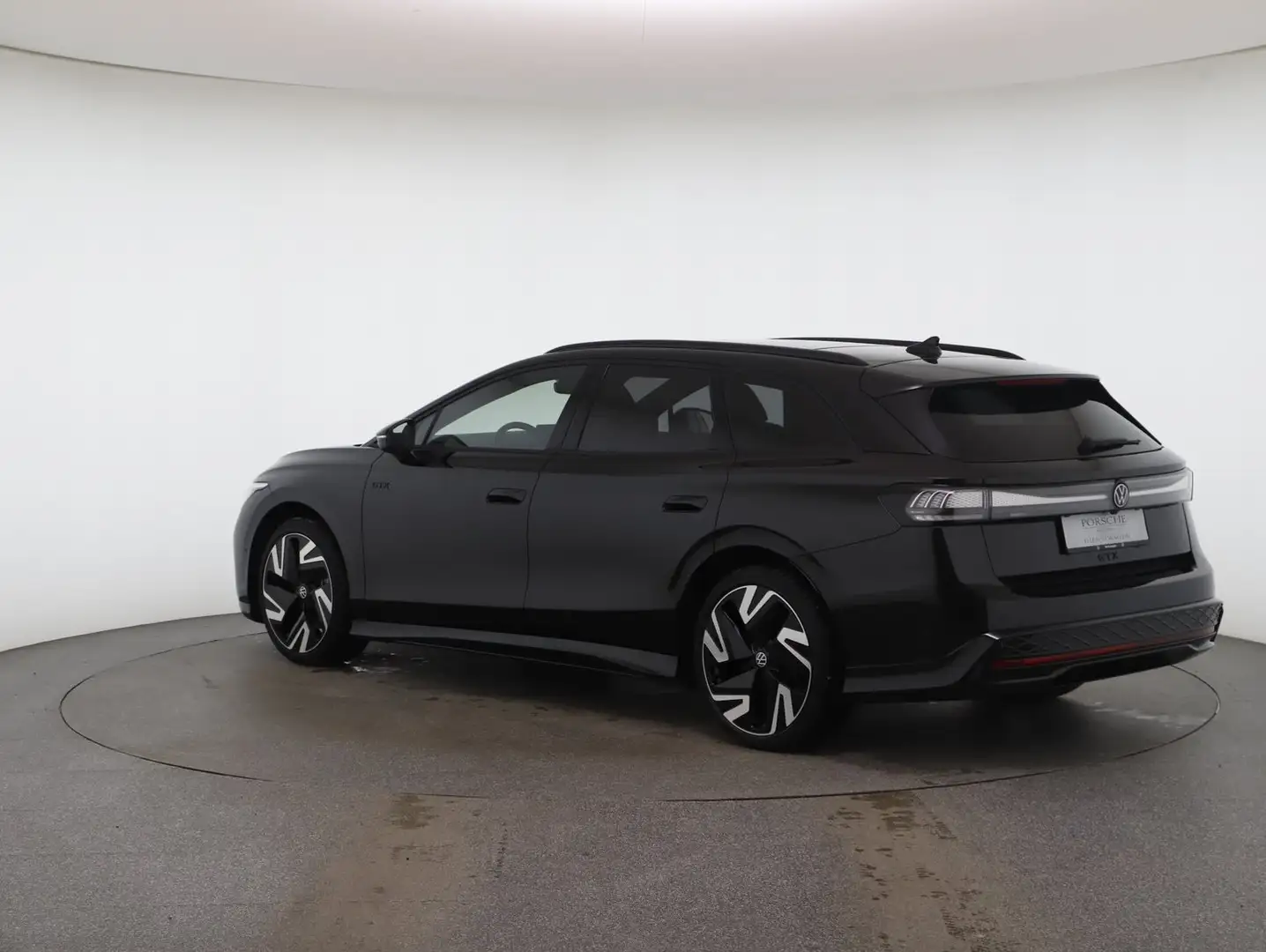 Volkswagen ID.7 Tourer GTX 4MOTION 250 kW Business Schwarz - 2