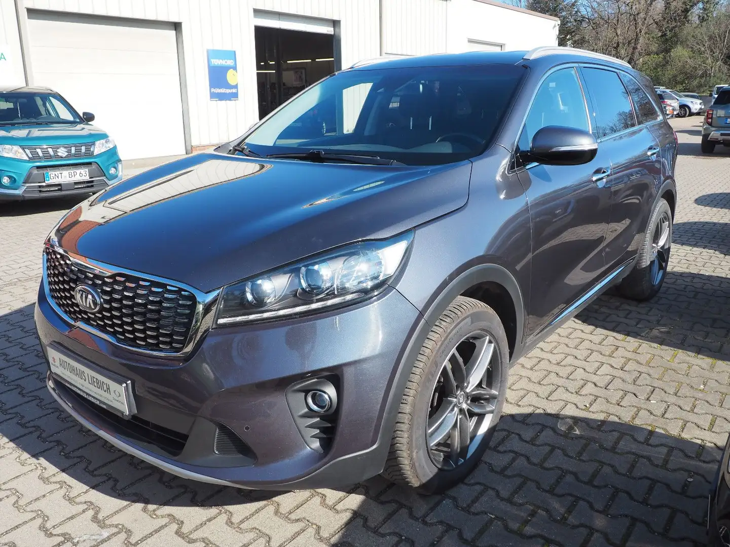 Kia Sorento 2.4 GDI  Vision Automatik Grau - 1